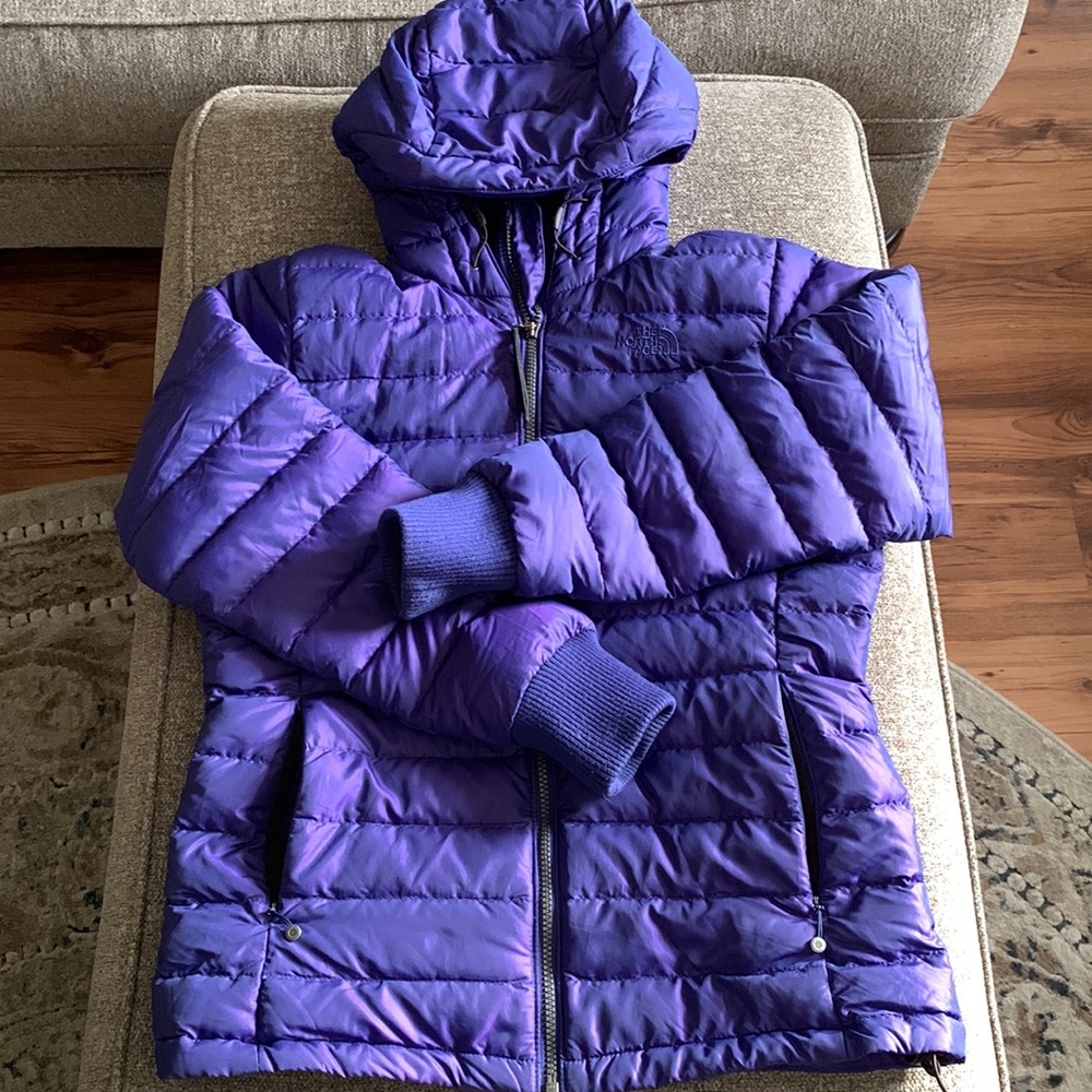 Purple down North Face coat, size medium, ribbed sleeve cuffs and leather zipper